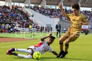 FÚTBOL . LOBOS VS DORADOS