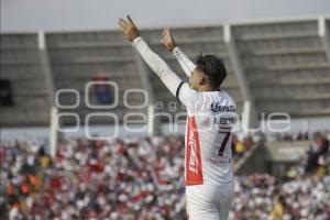 FÚTBOL . LOBOS VS DORADOS