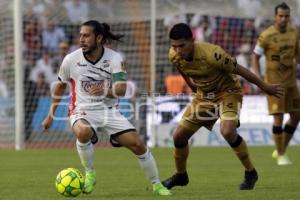 FÚTBOL . LOBOS VS DORADOS