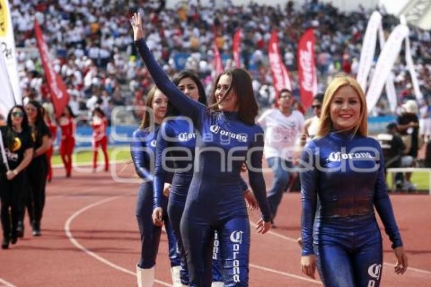 FÚTBOL . LOBOS VS DORADOS