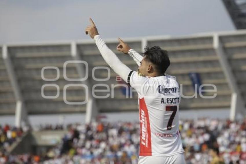 FÚTBOL . LOBOS VS DORADOS