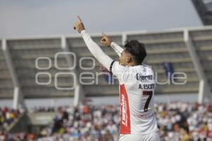 FÚTBOL . LOBOS VS DORADOS