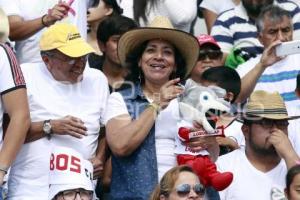 FÚTBOL . LOBOS VS DORADOS