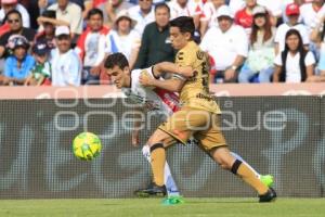 FÚTBOL . LOBOS VS DORADOS