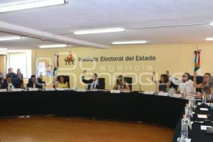 IEE . SESIÓN ORDINARIA