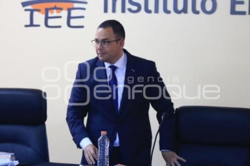 IEE . SESIÓN ORDINARIA