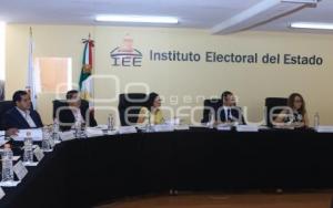 IEE . SESIÓN ORDINARIA