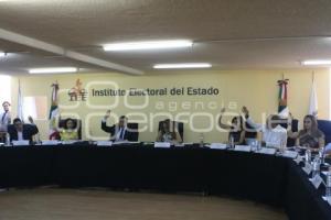 IEE . SESIÓN ORDINARIA