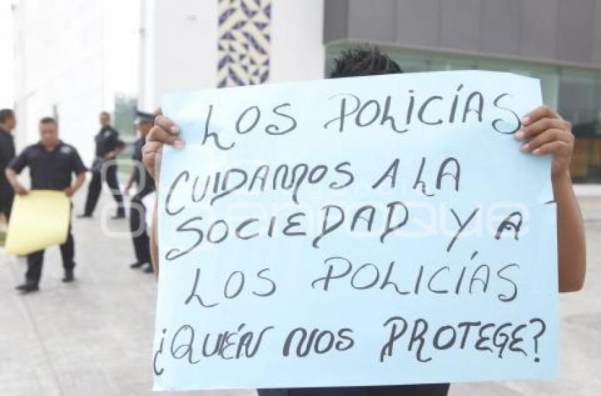 MANIFESTACIÓN POLICÍAS . CHOLULA