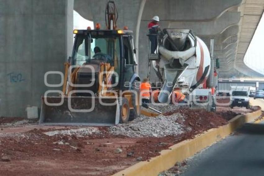 CICLOPISTA . AUTOPISTA