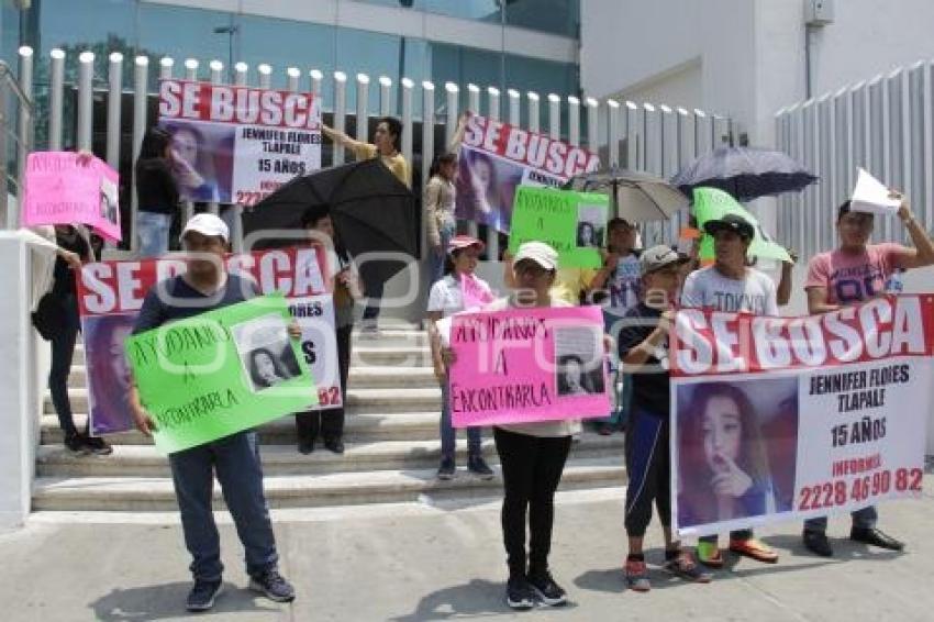 MANIFESTACIÓN JENNIFER FLORES