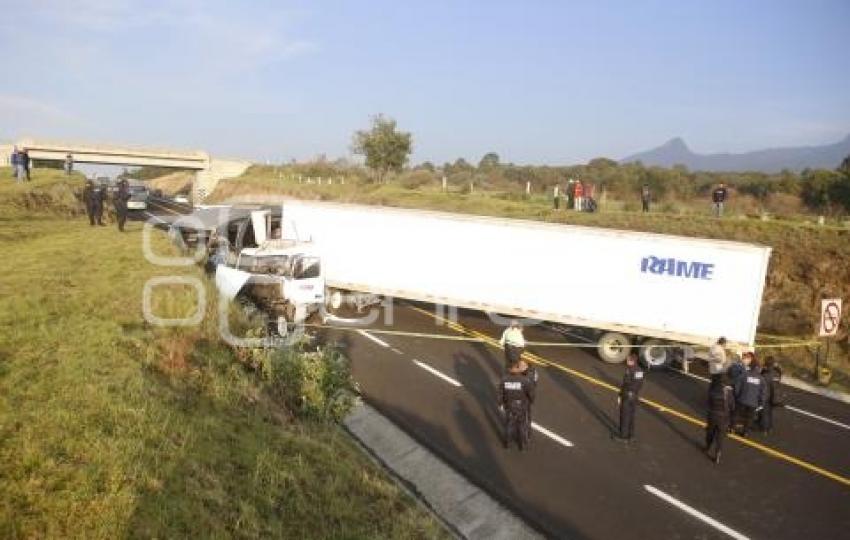 CHOQUE . AUTOPISTA AMOZOC-PEROTE