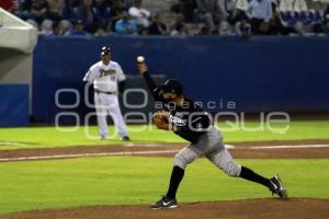 BÉISBOL . PERICOS VS SULTANES