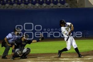 BÉISBOL . PERICOS VS SULTANES