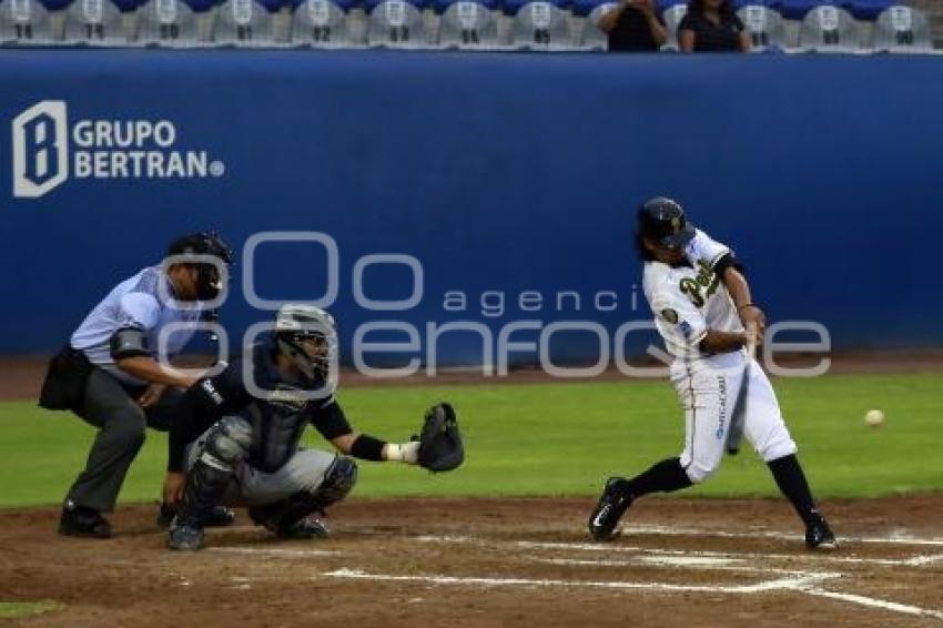 BÉISBOL . PERICOS VS SULTANES