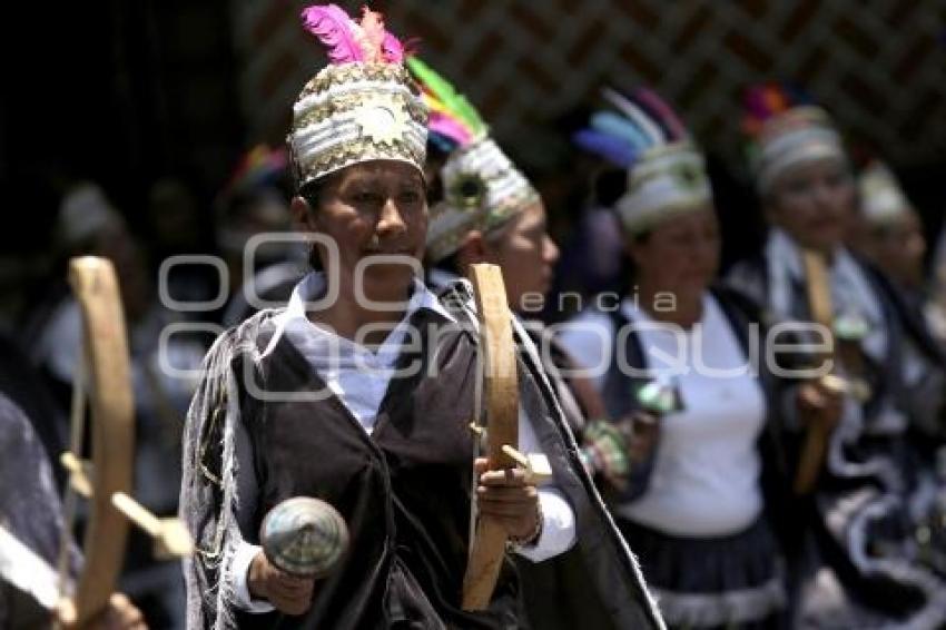 RELIGIÓN . DANZA