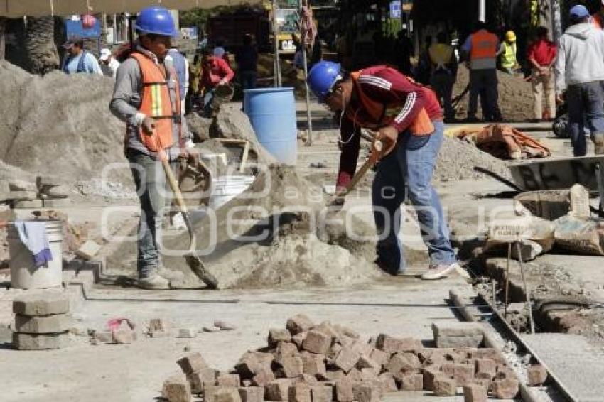 OBRAS . AVENIDA JUÁREZ