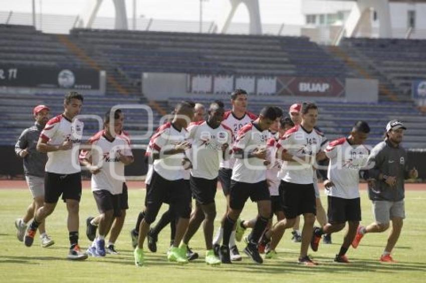 FÚTBOL . PRETEMPORADA . LOBOS BUAP