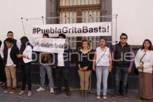 PUEBLA GRITA BASTA