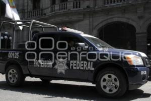 SEGURIDAD . POLICÍAS