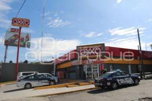 ASALTO OXXO LA LIBERTAD