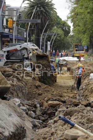 OBRAS . AVENIDA JUÁREZ