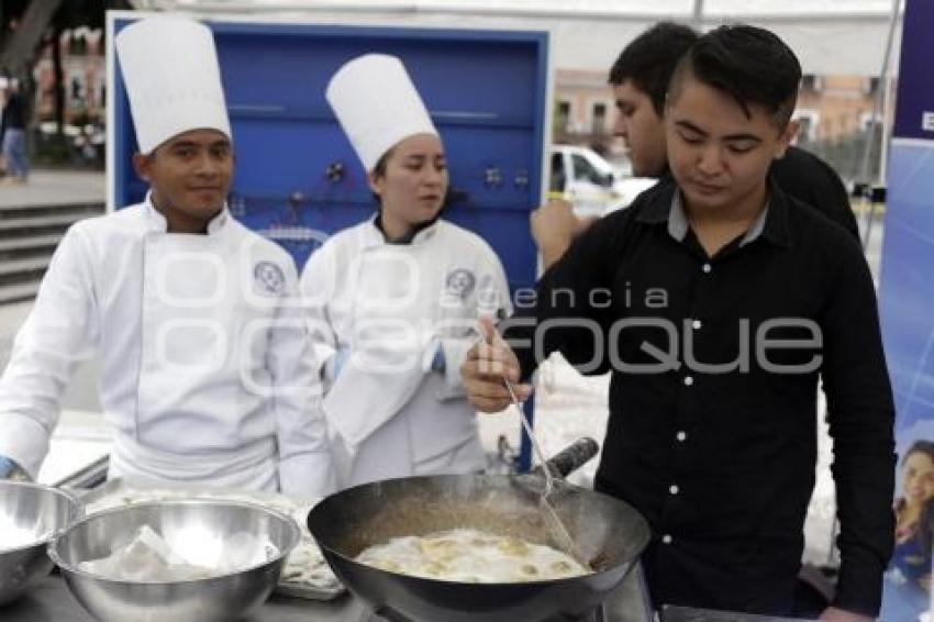 FERIA UNIVERSIDADES