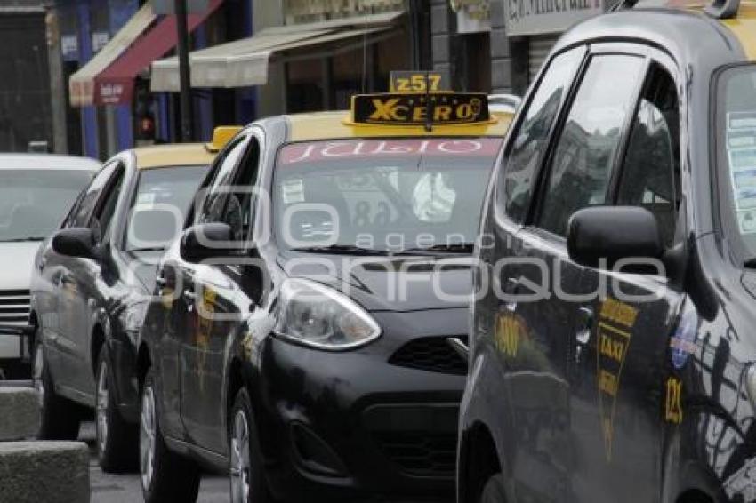 SERVICIO DE TAXIS