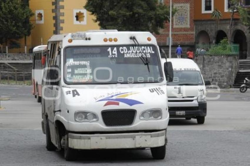 TRANSPORTE PÚBLICO