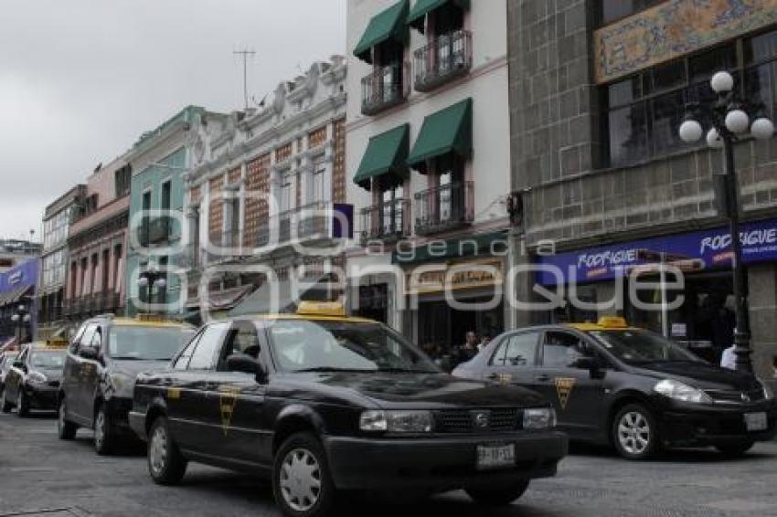 SERVICIO DE TAXIS