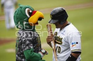 BÉISBOL . PERICOS VS SARAPEROS