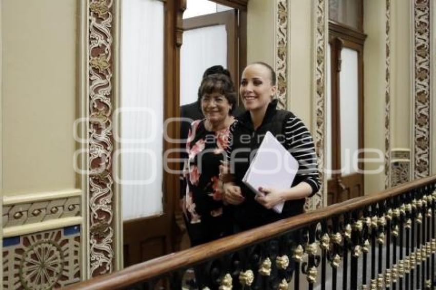 CONGRESO . JUNTA DE GOBIERNO