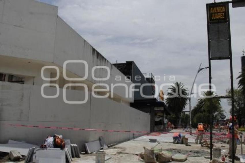 COMERCIOS . AVENIDA JUÁREZ