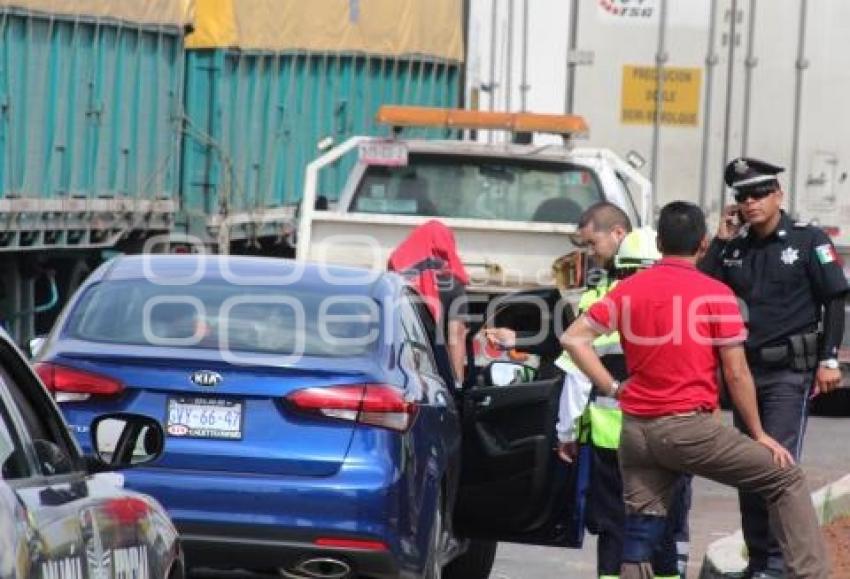 ASALTO . AUTOPISTA