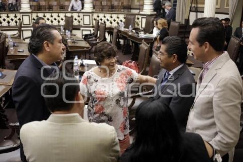 CONGRESO . SESIÓN EXTRAORDINARIA