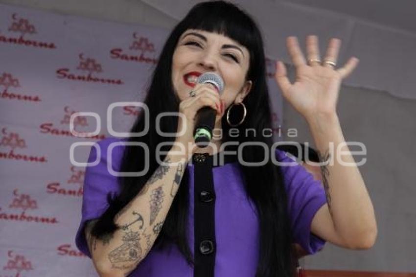 MON LAFERTE