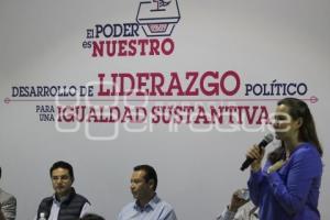 DESARROLLO DE LIDERAZGO POLÍTICO