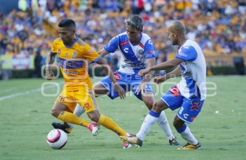 FÚTBOL . TIGRES VS CLUB PUEBLA