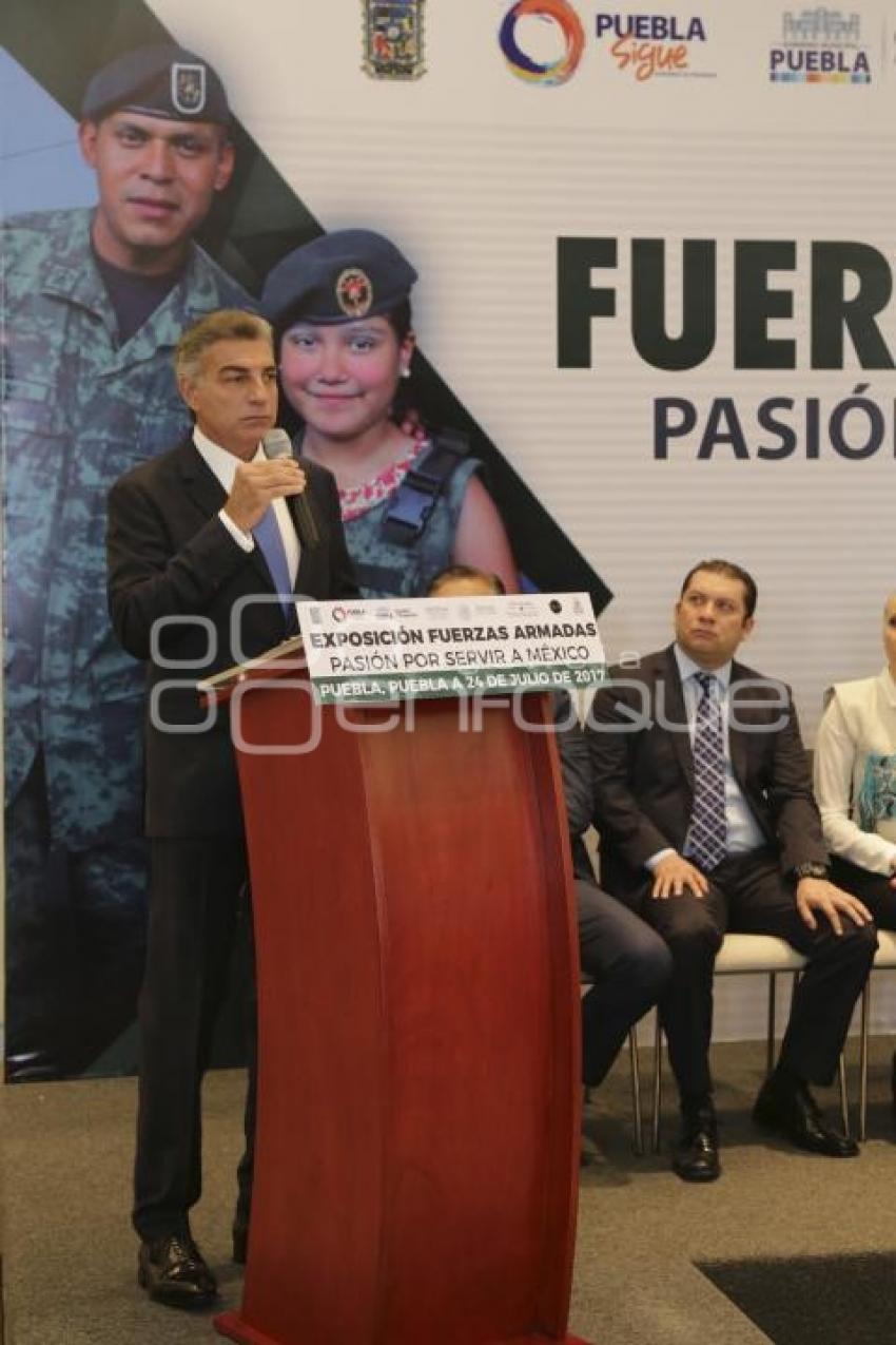 EXPOSICIÓN . FUERZAS ARMADAS