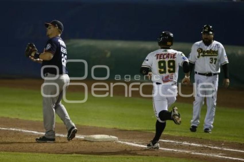 BÉISBOL . PERICOS VS TIGRES DE QUINTANA ROO