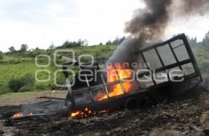 CAMIONETA CALCINADA . TLALANCALECA