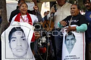 MARCHA AYOTZINAPA