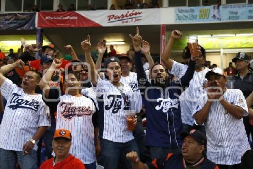 BÉISBOL . PERICOS VS TIGRES DE QUINTANA ROO