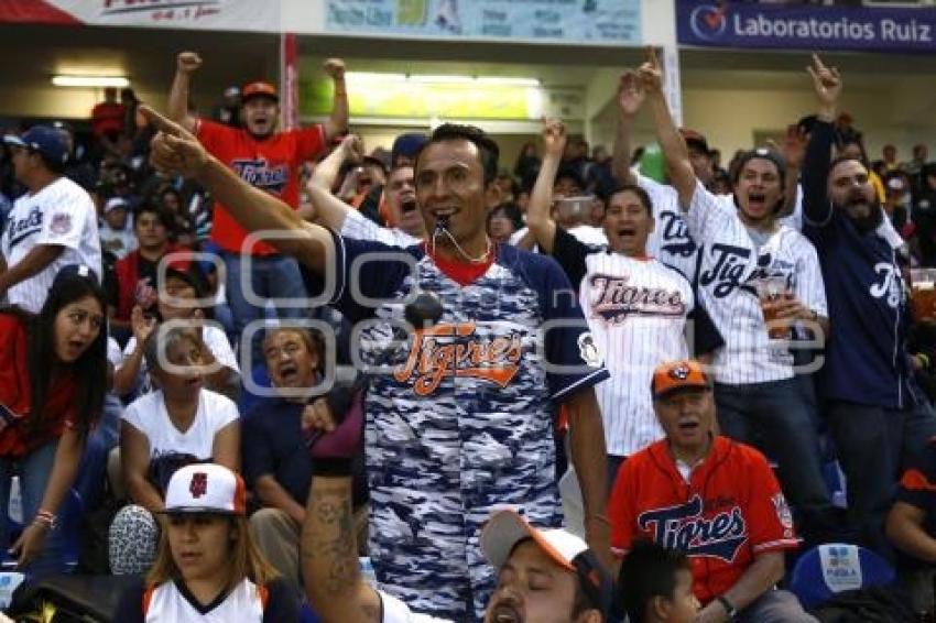 BÉISBOL . PERICOS VS TIGRES DE QUINTANA ROO