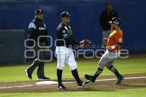 BÉISBOL . PERICOS VS LEONES DE YUCATÁN