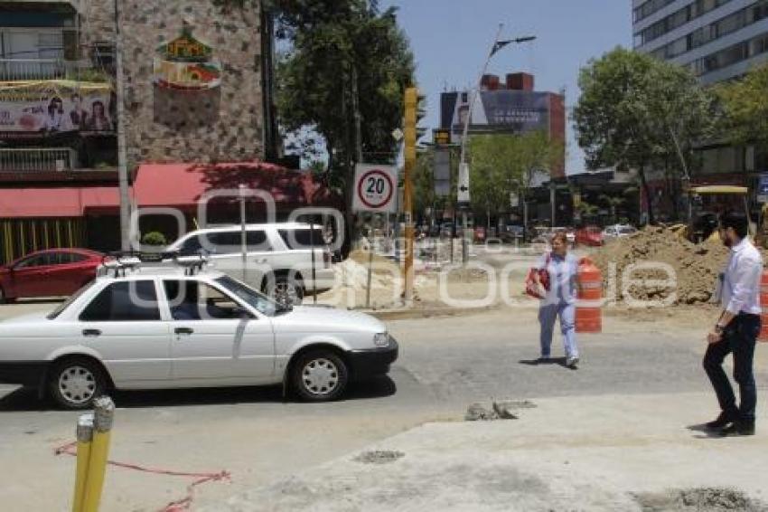 OBRAS . AVENIDA JUÁREZ