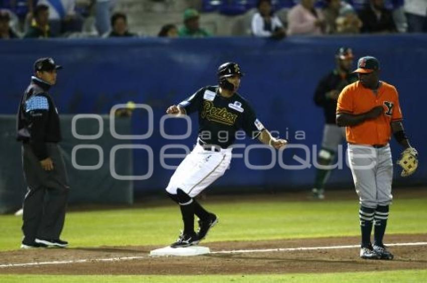 BÉISBOL . PERICOS VS LEONES DE YUCATÁN