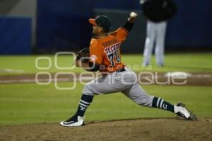 BÉISBOL . PERICOS VS LEONES DE YUCATÁN