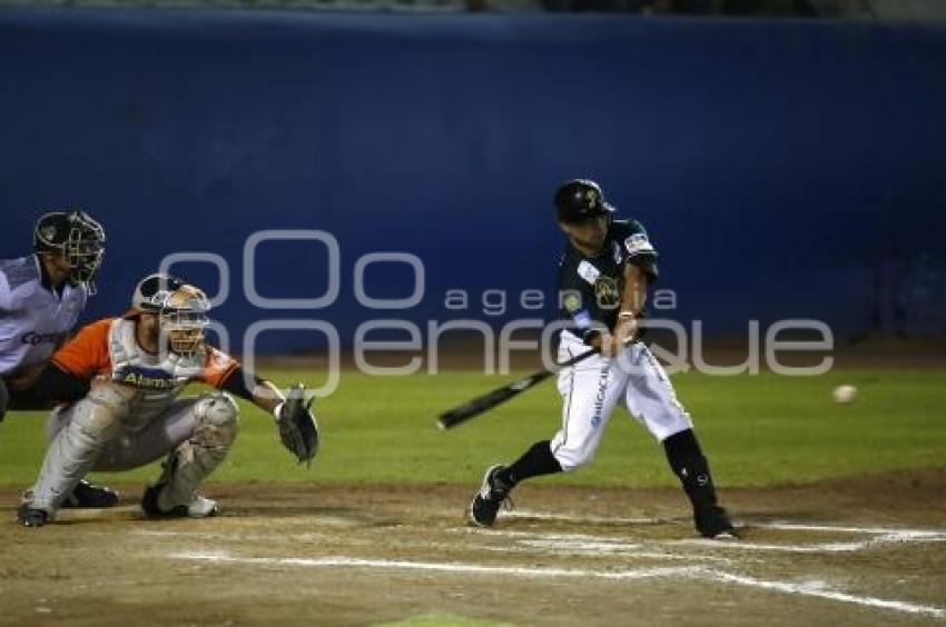 BÉISBOL . PERICOS VS LEONES DE YUCATÁN