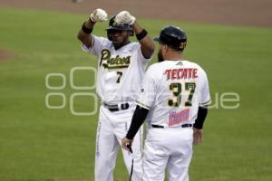 BÉISBOL . PERICOS VS LEONES